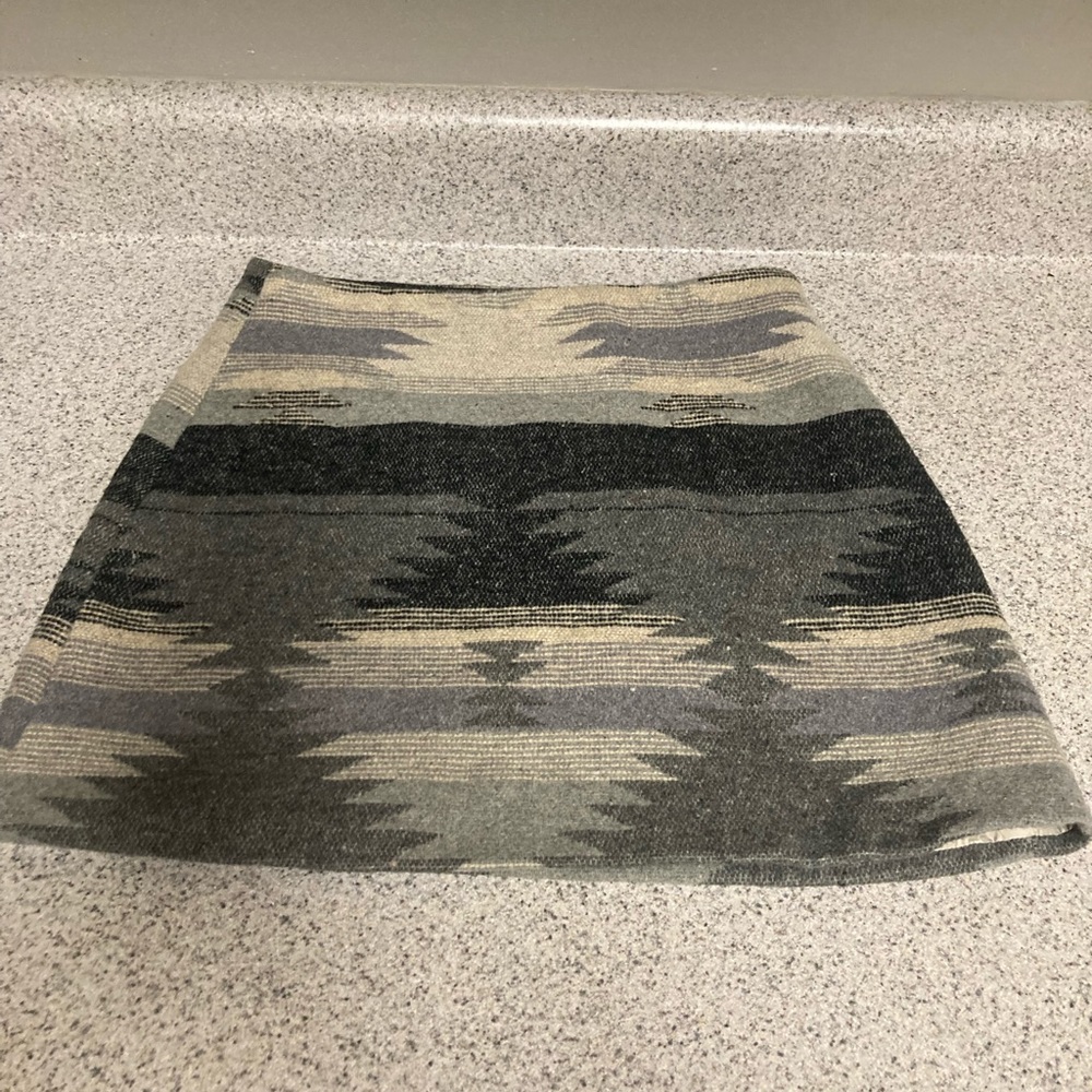 J. Nina wool blend mini skirt, western print. Like new. Size Small